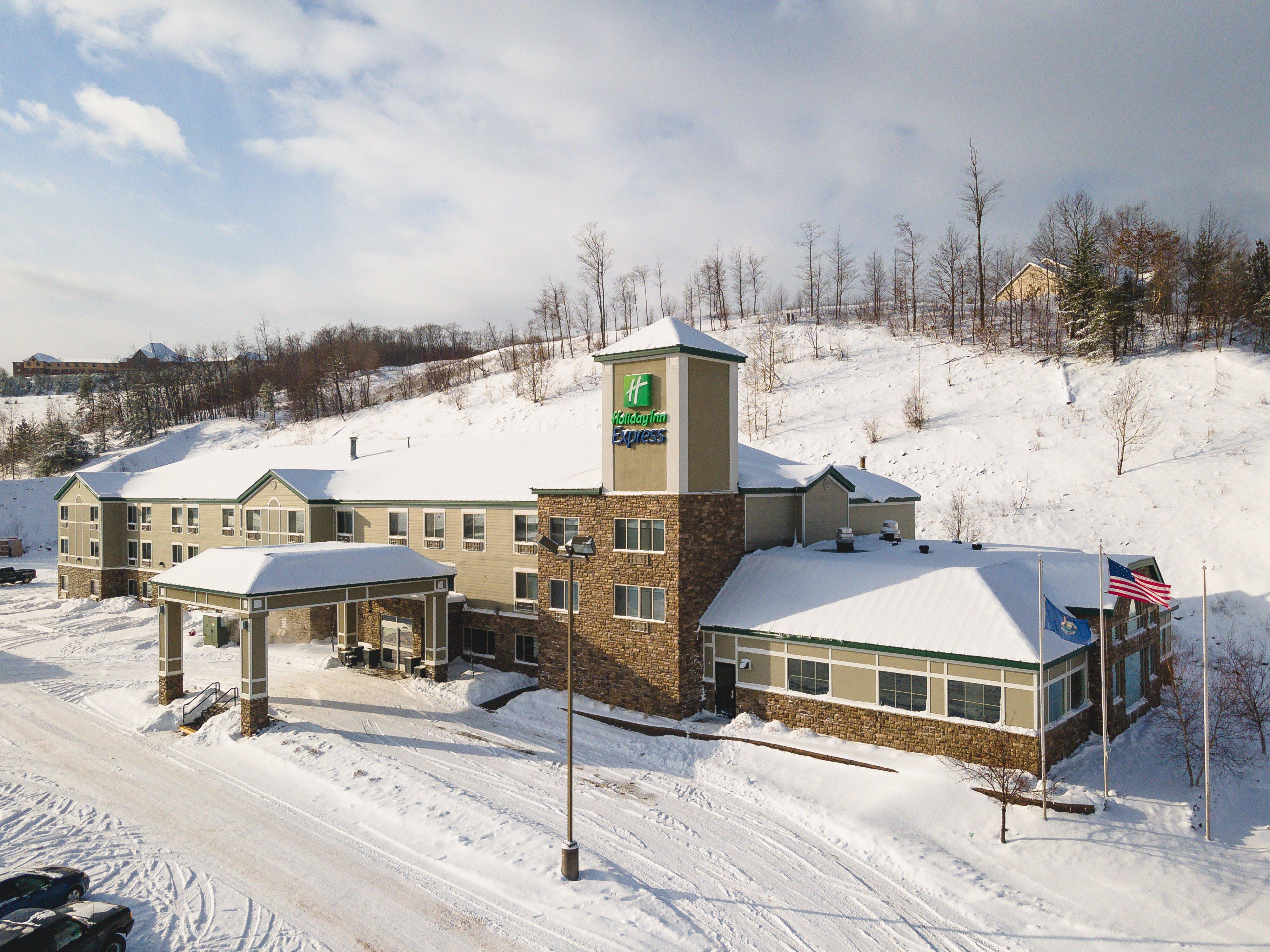 Holiday Inn Express Houghton-Keweenaw By Ihg Exterior photo