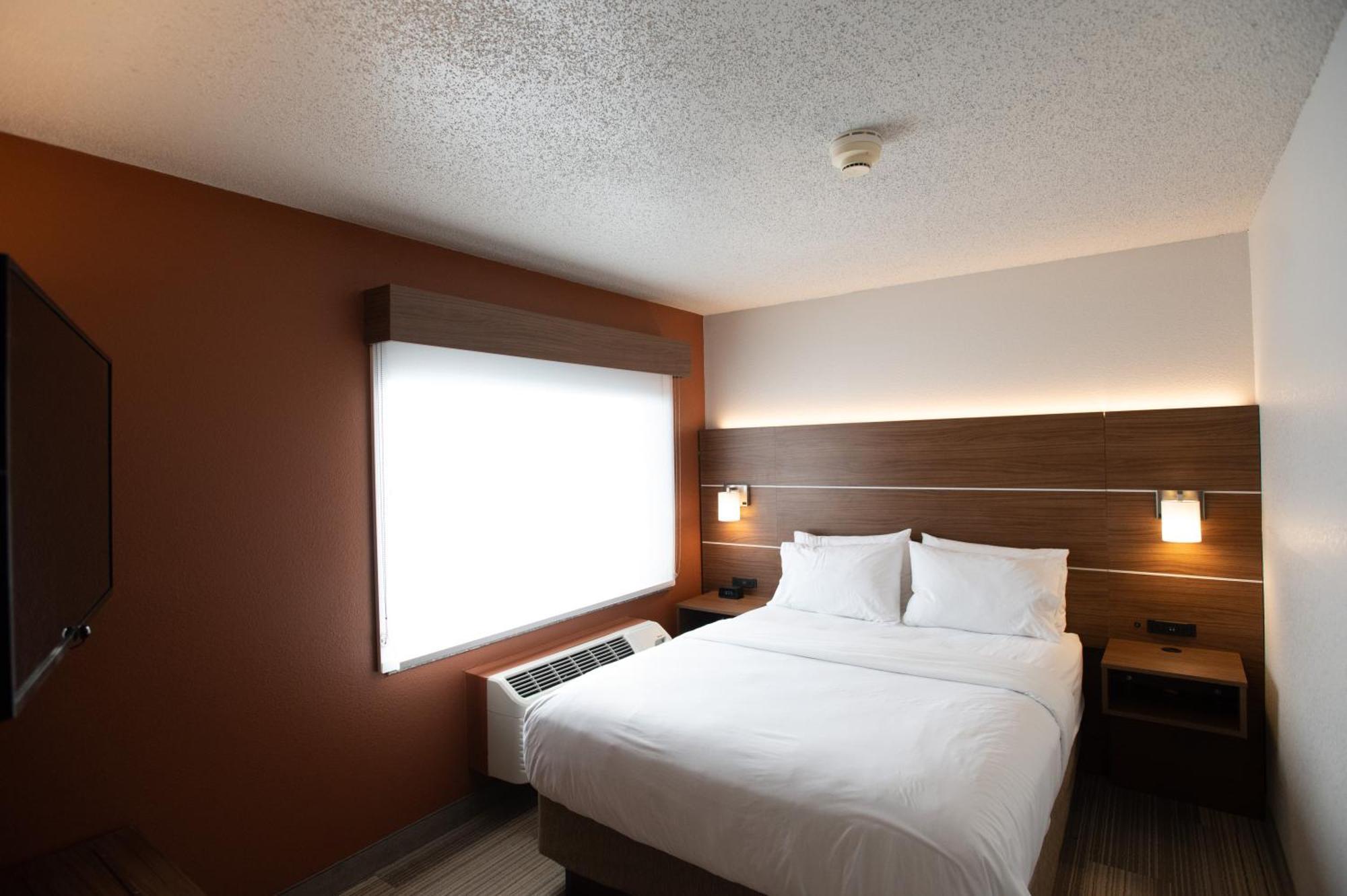 Holiday Inn Express Houghton-Keweenaw By Ihg Exterior photo