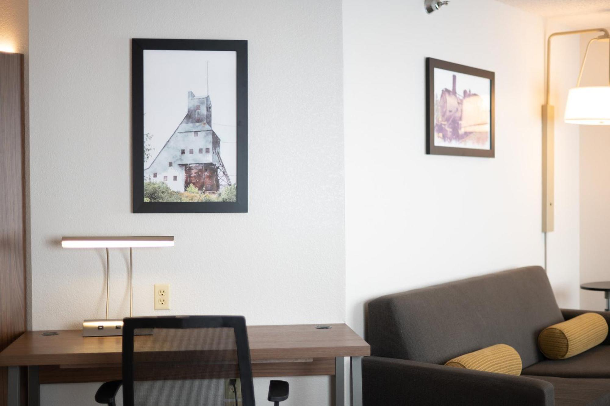 Holiday Inn Express Houghton-Keweenaw By Ihg Exterior photo