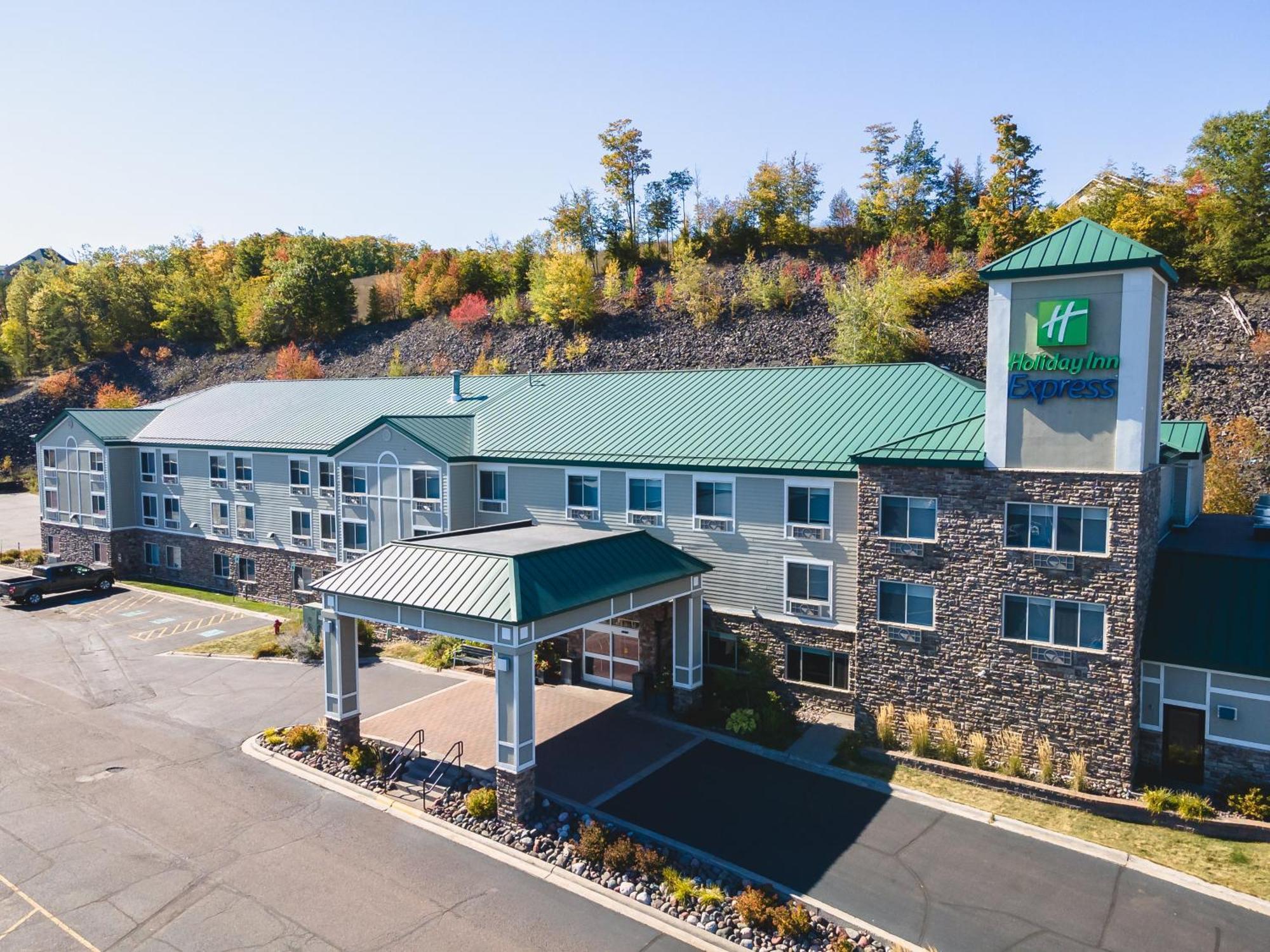 Holiday Inn Express Houghton-Keweenaw By Ihg Exterior photo